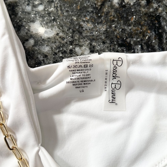 Like new Embellished bikini bombshell top 36C and beach bunny L bottoms - Picture 13 of 14